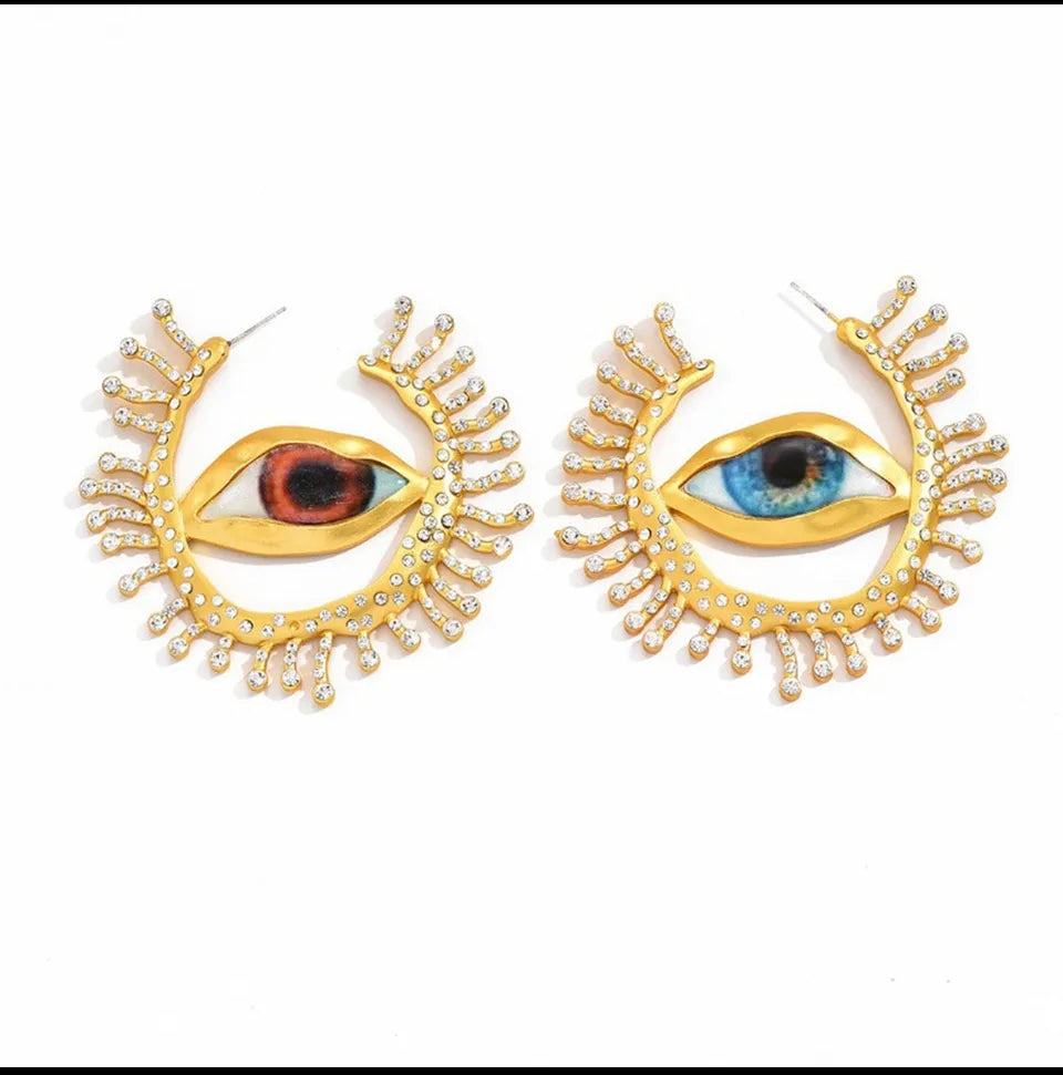 Eyes on U - Accessory Addict by Nikki